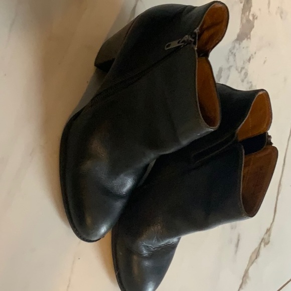 Soffi Bootie - Picture 4 of 12